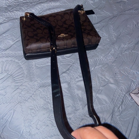Coach medium crossbody purse - Picture 5 of 6